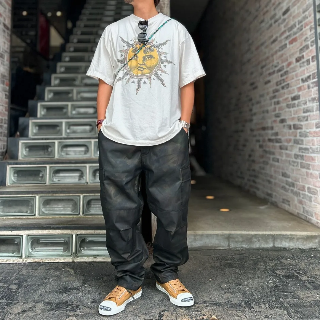 CACTUS PLANT FLEA MARKET x SAINT Mxxxxxx SUN SS TEE/WHT CPFM joint model Four-eye sun printed short sleeves Off-white S-XL Cylindrical fabric without side seams 220g high weight OE yarn ⚠️Note: It is almost meaningless if it is not a cylindrical fabric Customized CPFM joint main mark/wash mark/little angel anti-counterfeiting label Original-level printing factory Top purchasing level